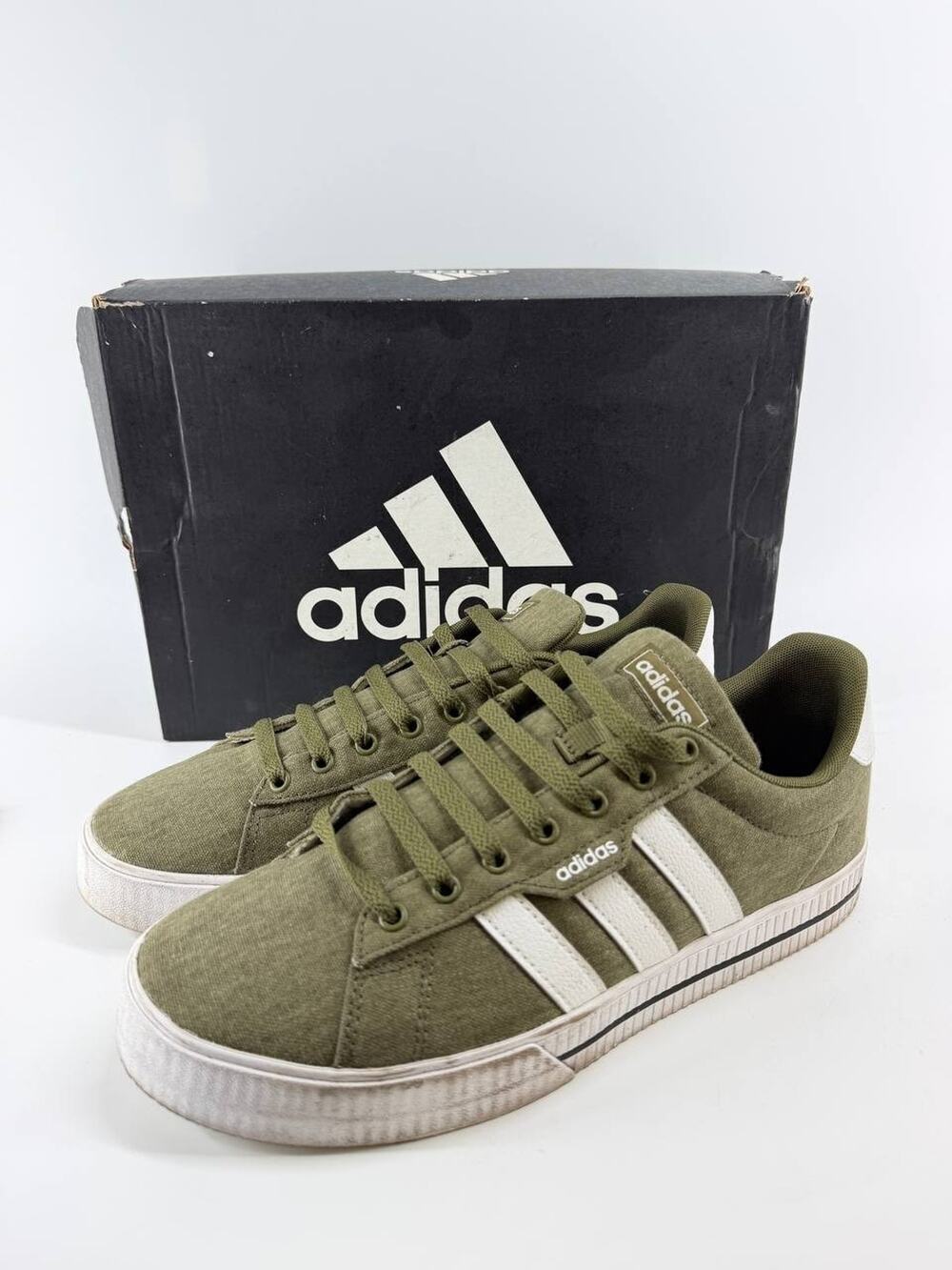 adidas Daily 3.0 Men’s Skateboarding Shoes Olive Green GY8114 Size 9.5